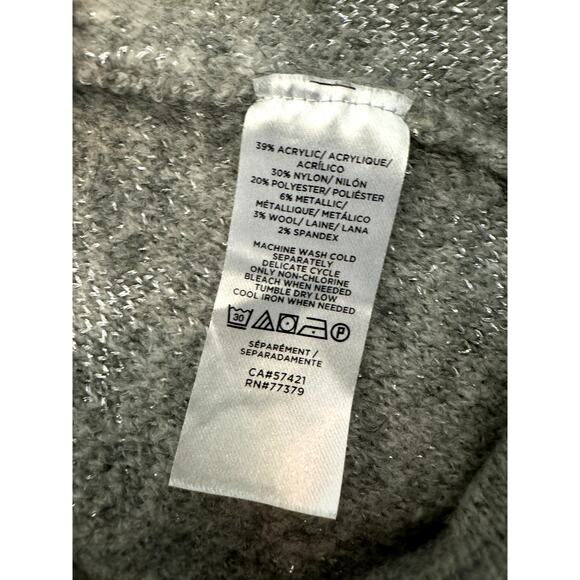 Ann Taylor Grey and Silver Star Lounge PJ SET - Picture 11 of 11